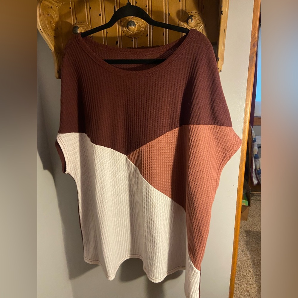 Short sleeve top-waffle material